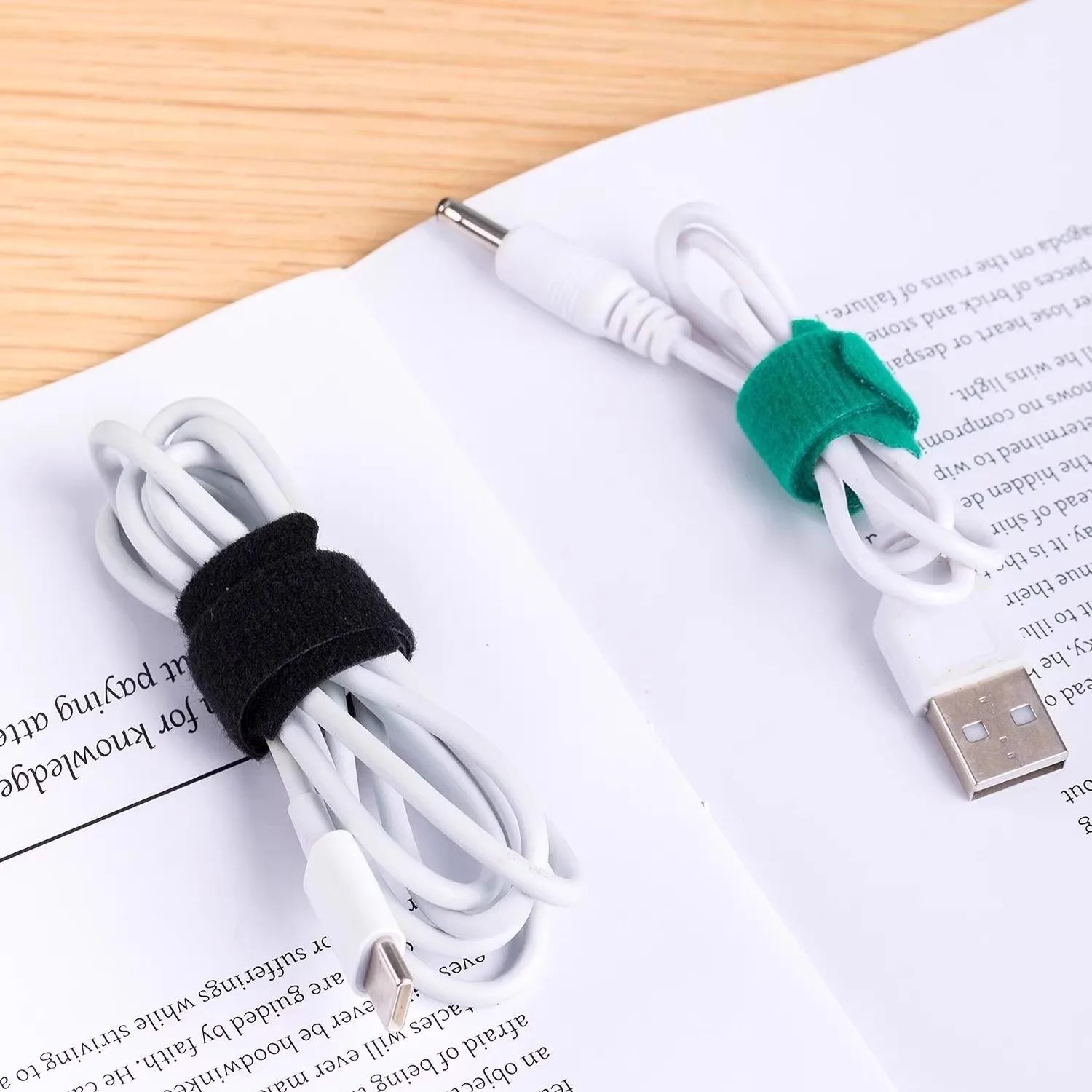 Pengatur Kabel Reusable Tanpa  - Velcro Hook Loop ulasan dan harga