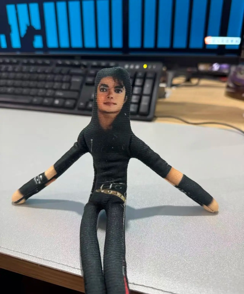 Boneka Cosplay Michael Jackson - Evoker Cosplay Prop ulasan dan harga