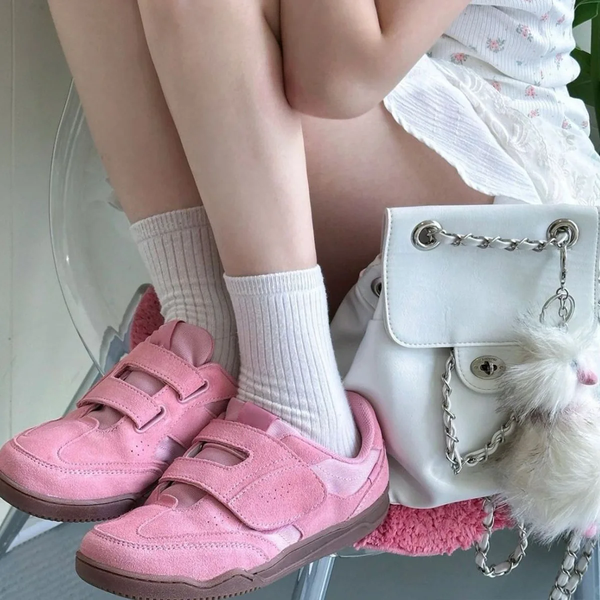 Sepatu Sneakers Retro dengan T - Velcro Hook Loop ulasan dan harga