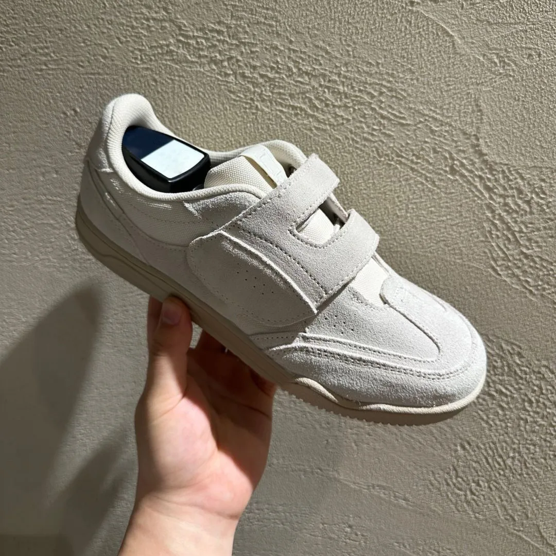 Sepatu Sneakers Retro dengan T - Velcro Hook Loop ulasan dan harga
